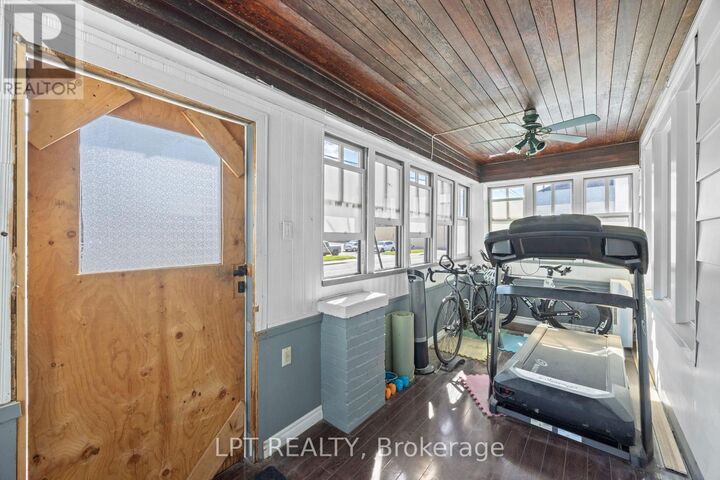 Property Photo: 125 Curtis Street ON N5P 1J4