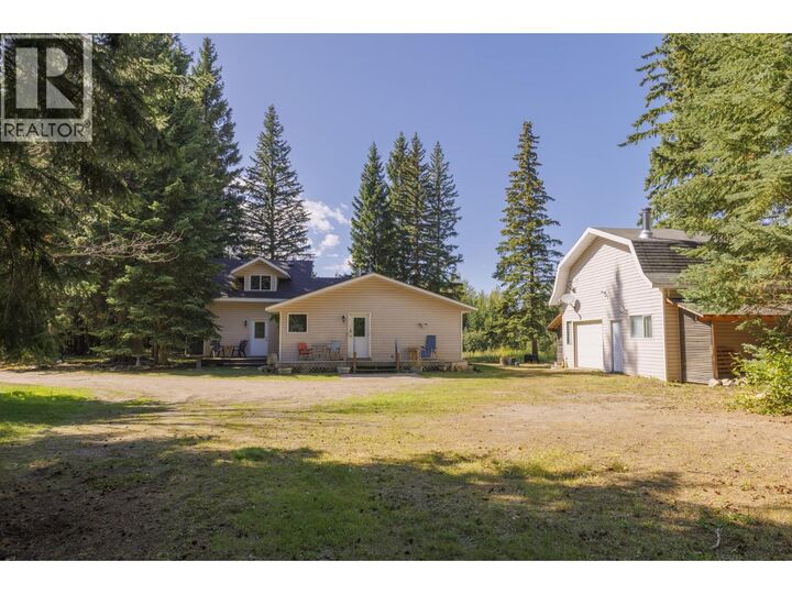 Property Photo: 1475 Dorval Road BC V0J 2E0