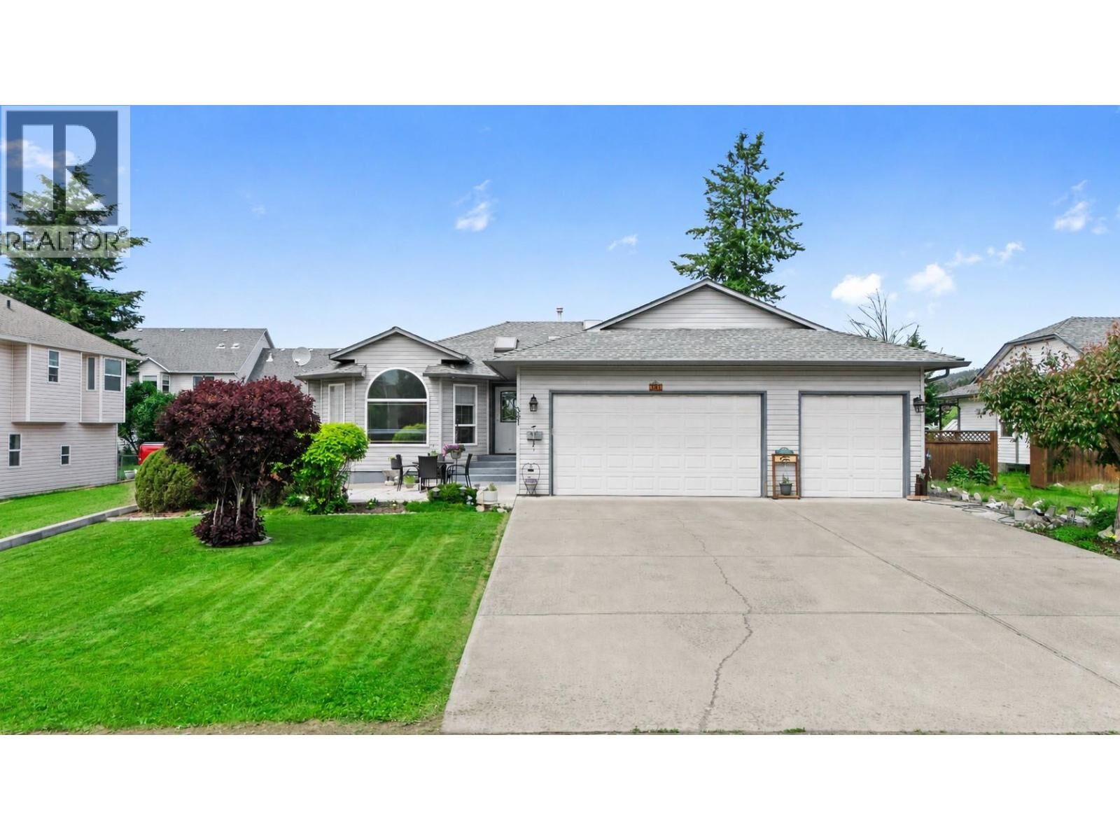 Property Photo: 381 Robin Drive BC V0E 1E0