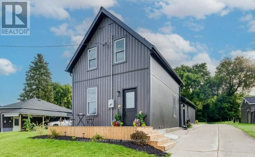 Property Photo:  20 Elm Street  ON N0G 2V0 