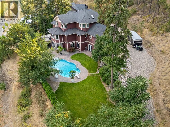 Property Photo:  421 Tucker Court  BC V1V 2S9 