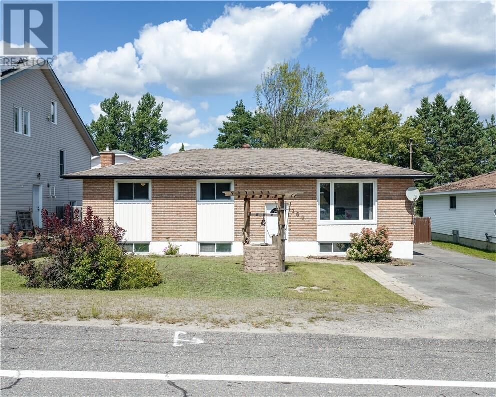 Property Photo: 162 Lapointe Street ON P3P 1K7