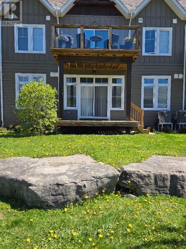 Property Photo: 29 Lakewood Crescent 105 ON K0M 1A0