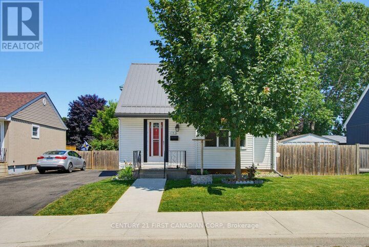 Photo de la propriété:  3 Parkside Drive  ON N5R 3T8 