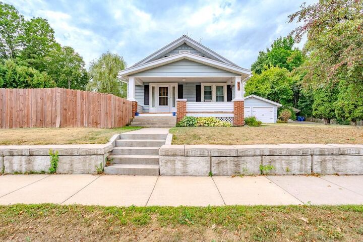 Property Photo:  822 Maryland Avenue  WI 54476 