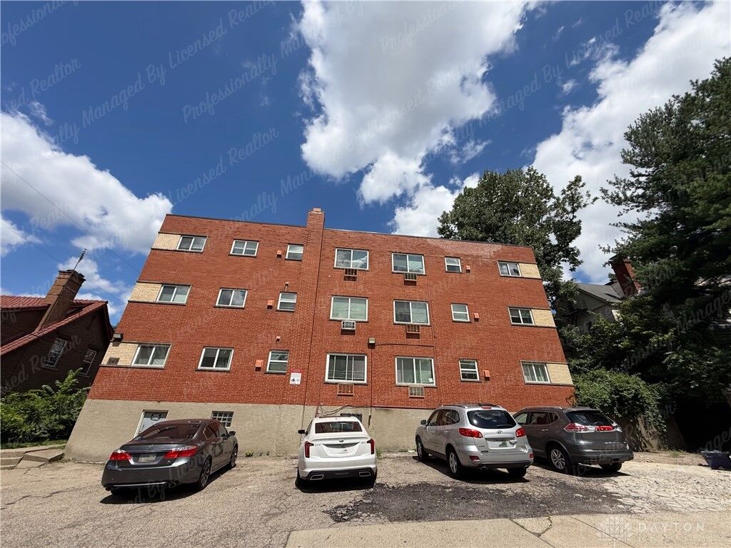 Property Photo: 946 Burton Avenue 10 OH 45229