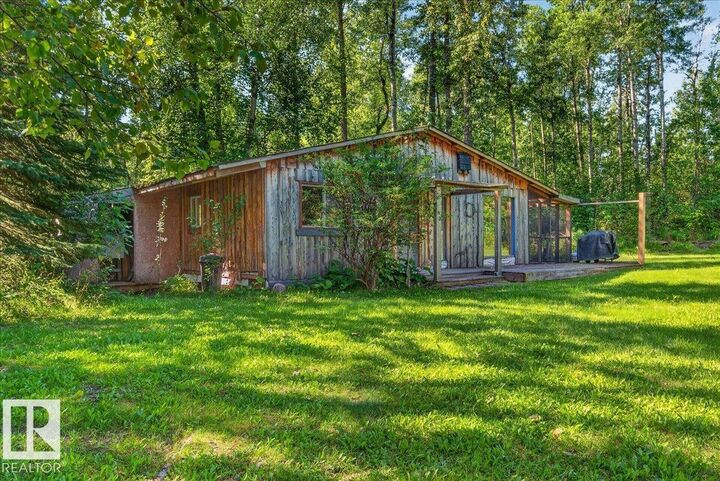Property Photo:  5124 Twp Road 554 136  AB T0E 0J0 