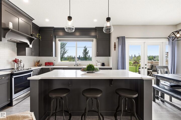 Property Photo:  3464 Cameron Heights Cove Cove NW  AB T6M 0R5 