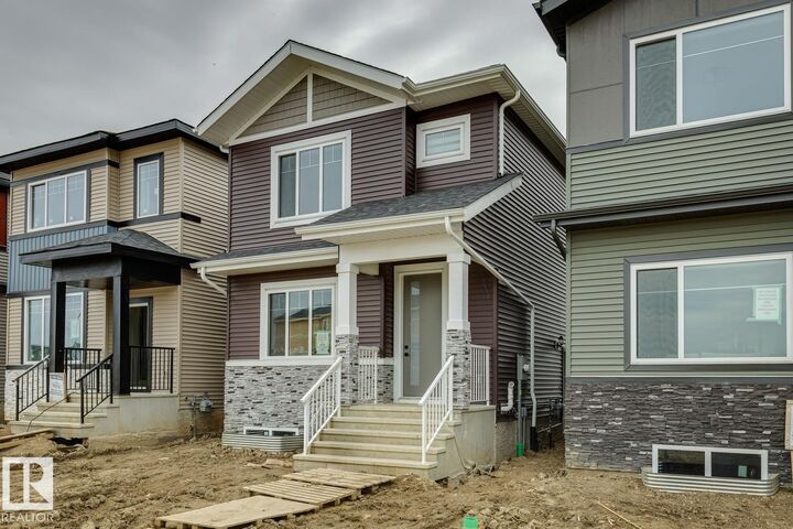 Property Photo:  492 Robinson Boulevard  AB T9E 1N1 