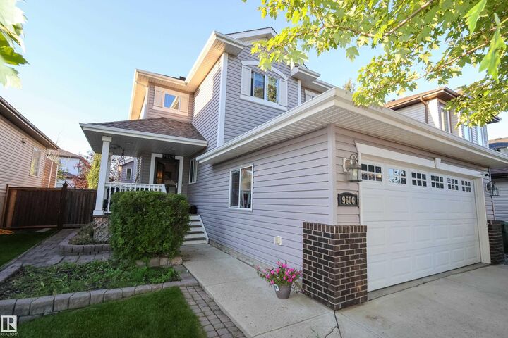 Property Photo: 9606 82 Avenue AB T8R 1W3
