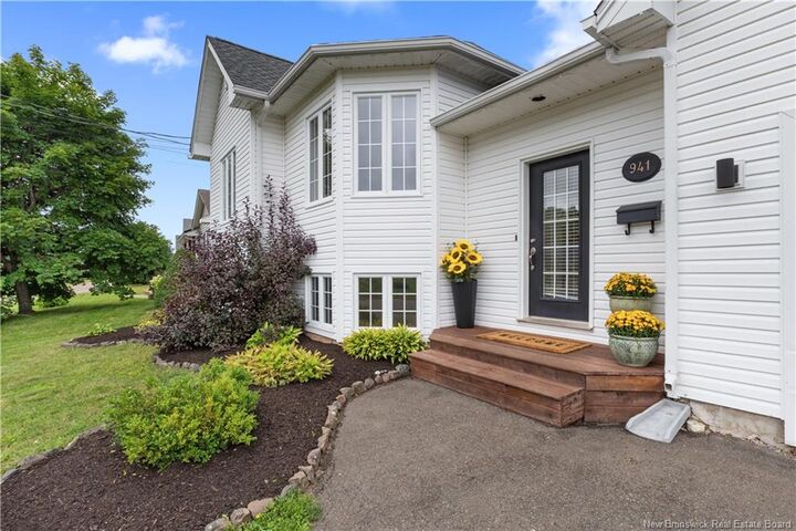 Property Photo:  941 Barachois  NB E1A 6X5 
