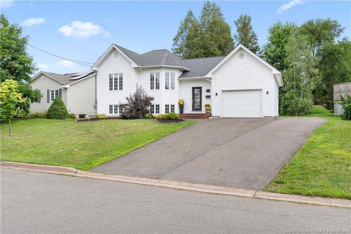 Property Photo: 941 Barachois NB E1A 6X5
