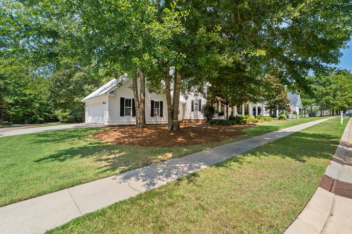 Property Photo: 108 Baneberry MS 39402