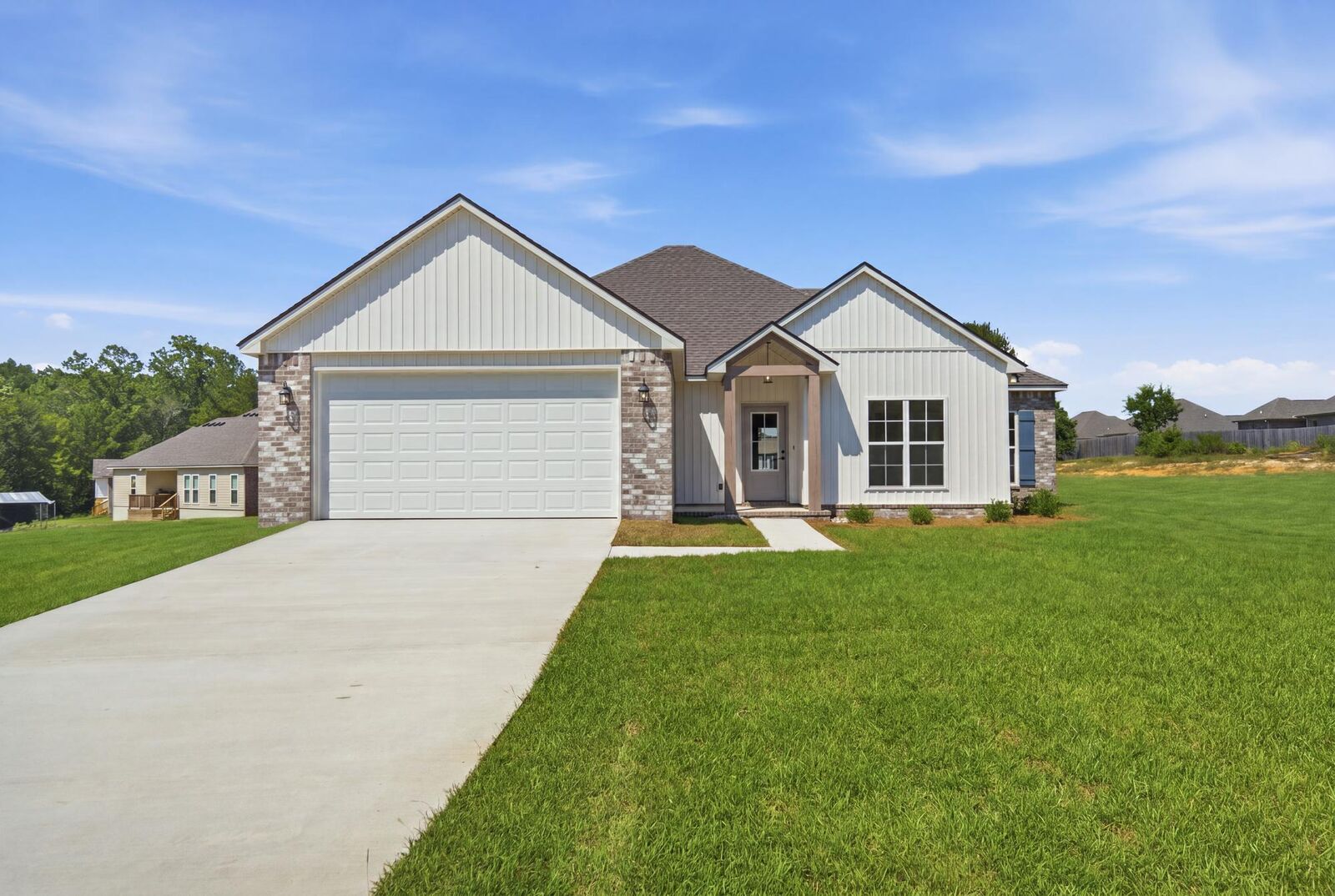 Property Photo:  14 Sandhill Oak  MS 39402 