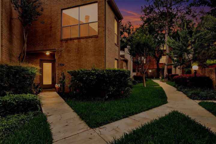 Property Photo:  1998 Augusta Drive  TX 77057 