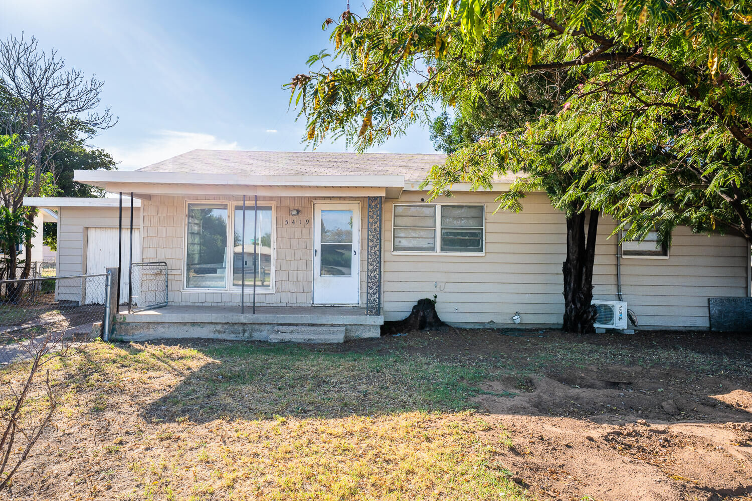 Property Photo:  5419 Avenue D  TX 79404 