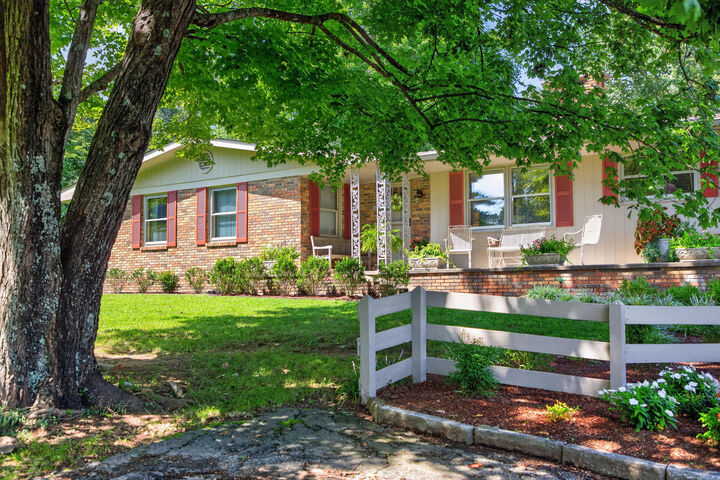 Property Photo:  100 Kennedy Bridge Road  KY 40444 