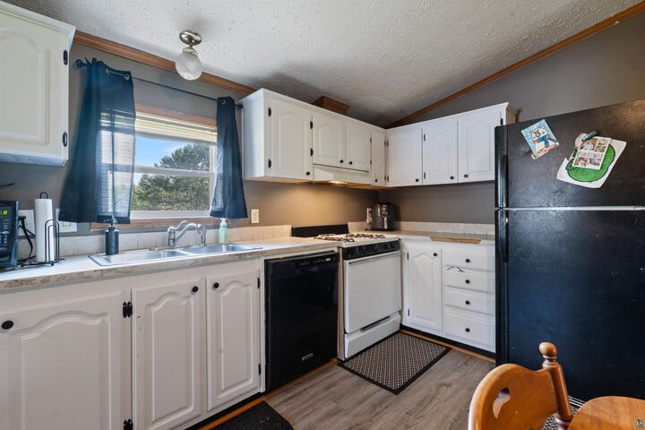 Property Photo:  9395 Larson Rd  MN 55711 