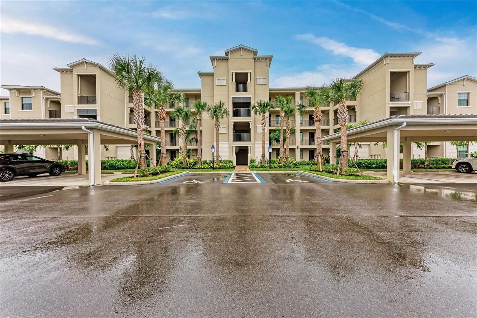 Property Photo:  18114 Gawthrop Drive 103  FL 34211 