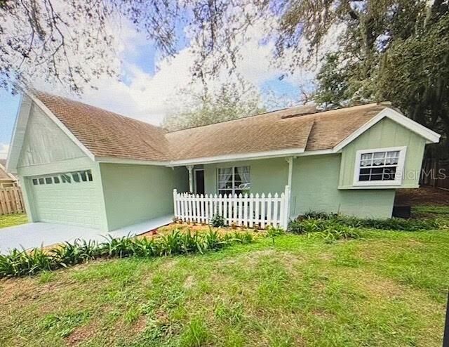 Property Photo: 40107 Oakridge Drive FL 32159