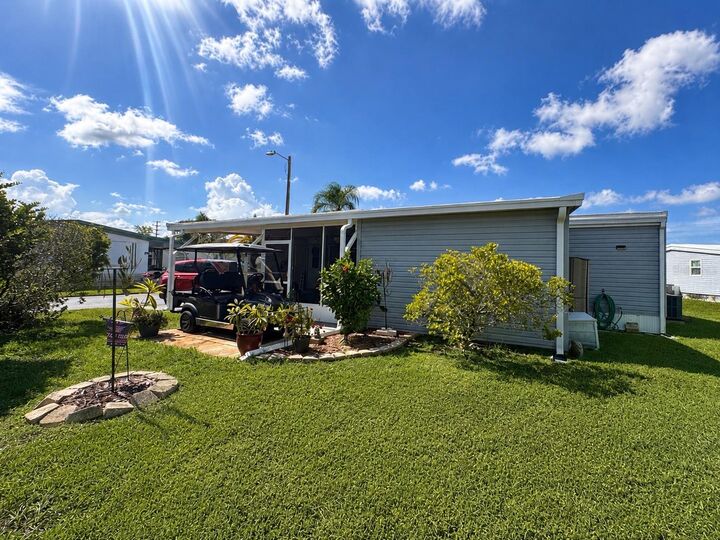 Property Photo: 5038 Coco Plum Circle FL 34653