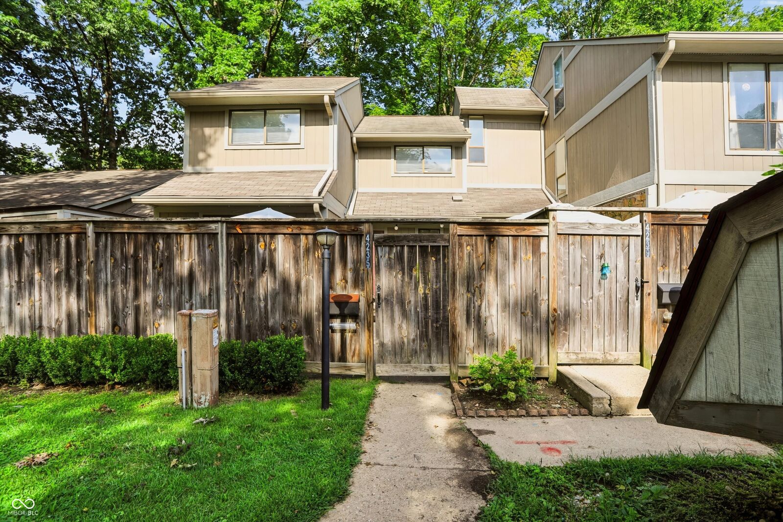 Property Photo:  4235 Larkspur Trace  IN 46237 