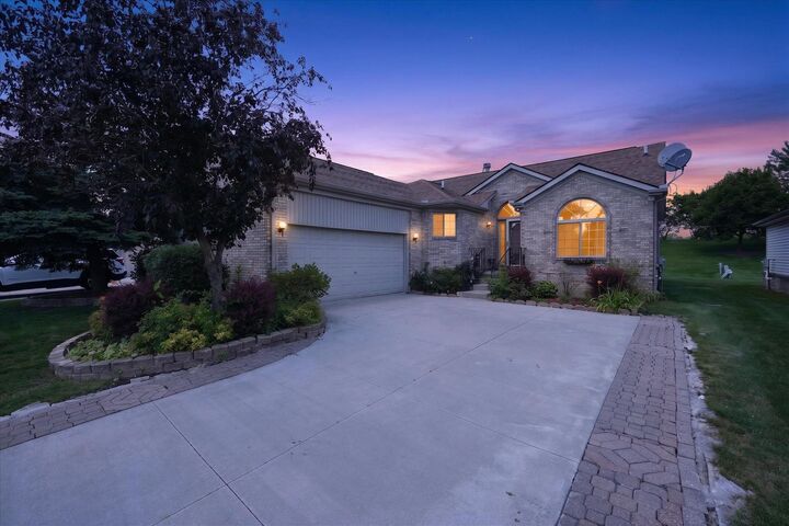 Property Photo:  3527 New Boston Drive  MI 48314 