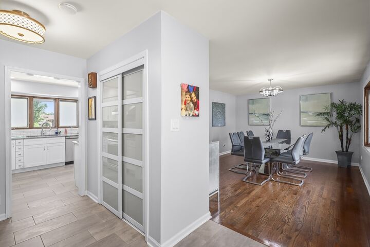 Property Photo:  1229 Anvil Court  IL 60101 