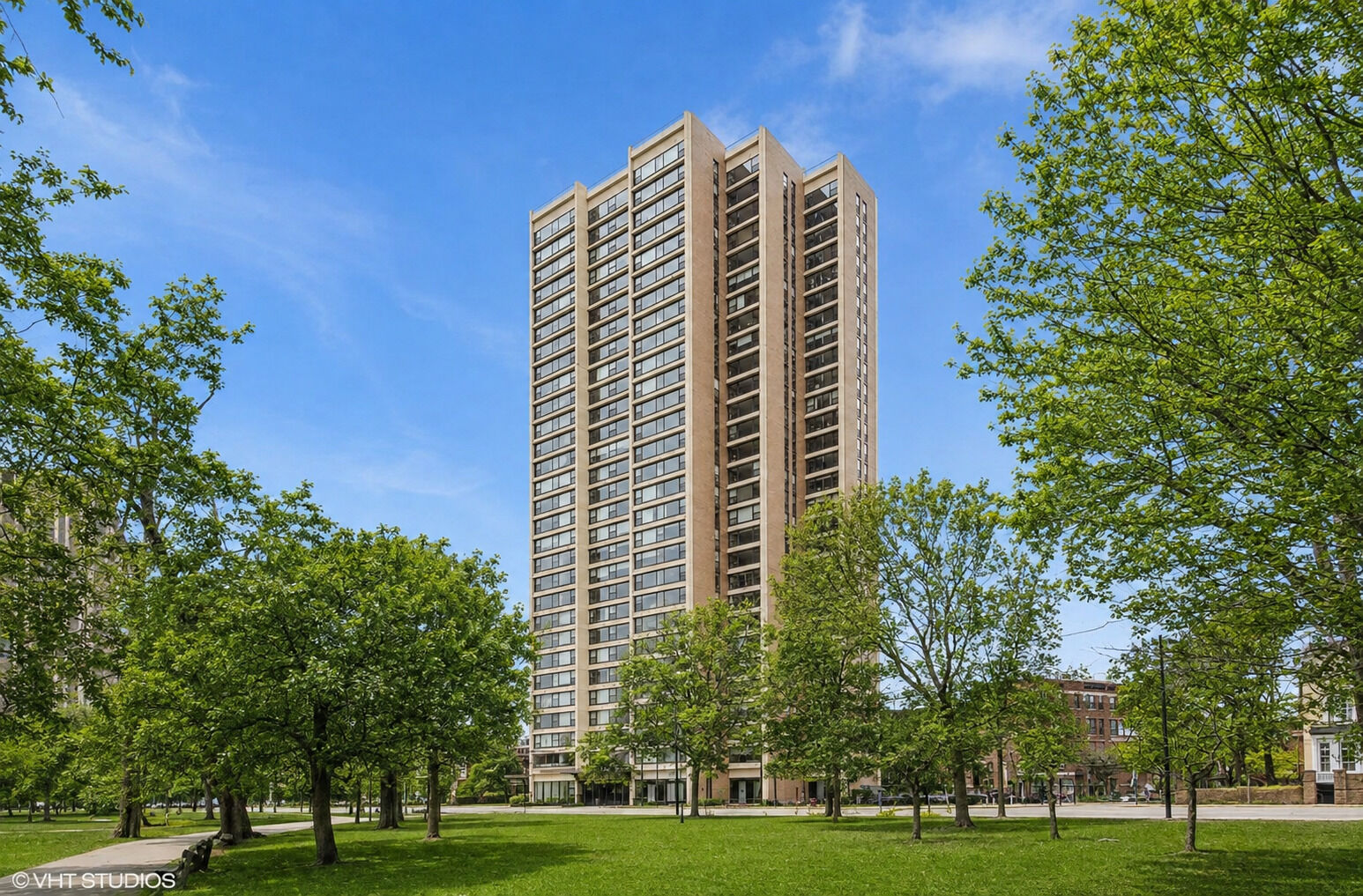 Property Photo:  1850 N Clark Street 2803  IL 60614 