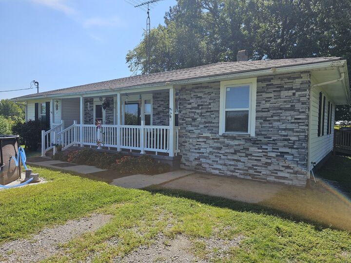 Property Photo: 309 N Main Street IL 62846
