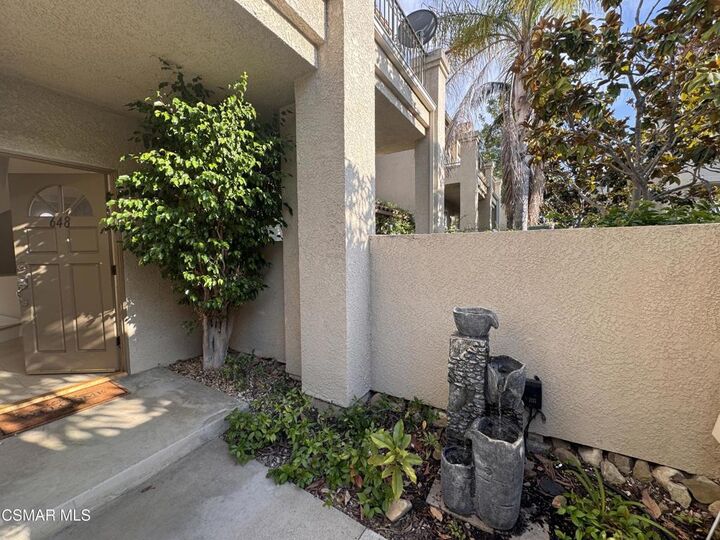 Property Photo:  648 Warwick Avenue  CA 91360 