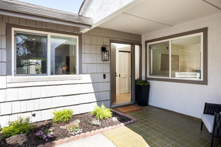 Property Photo:  858 Erickson Lane  CA 94404 