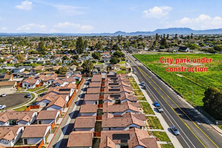 Property Photo:  1125 W 2nd Street  CA 93030 