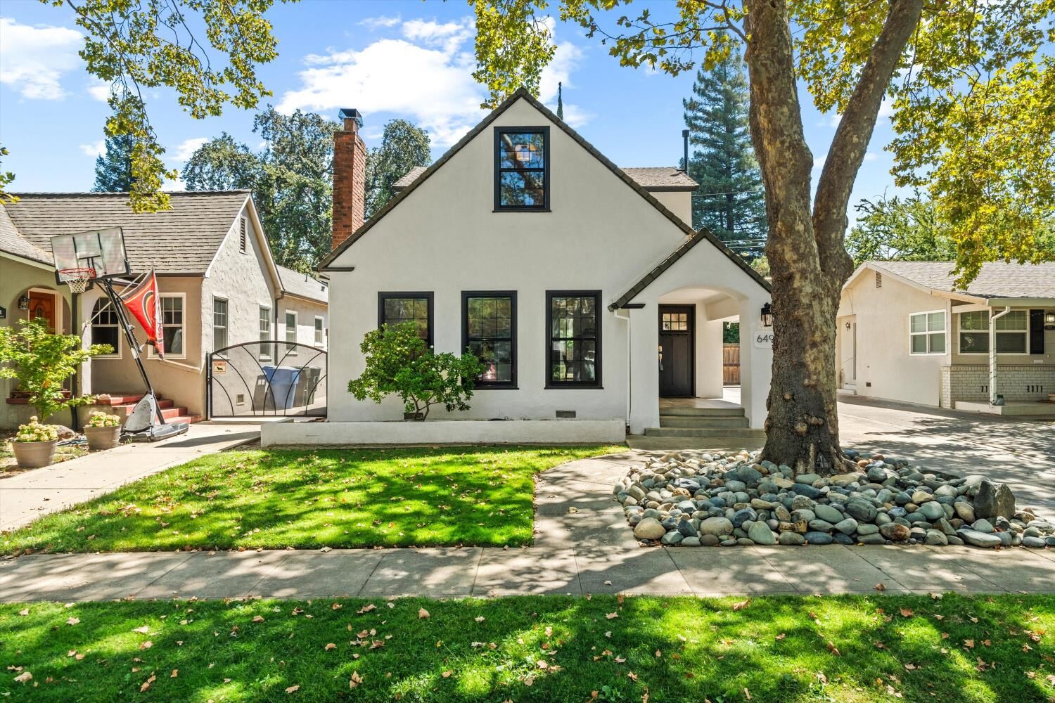 Property Photo:  649 38th Street  CA 95816 