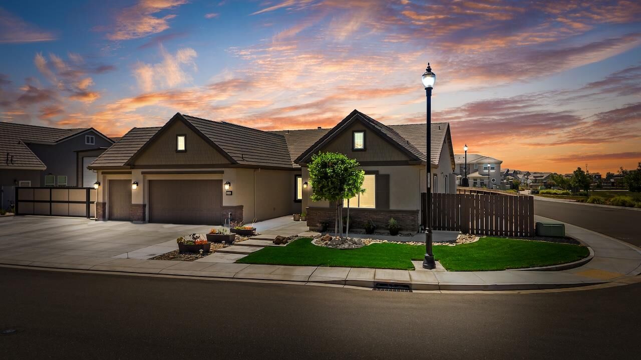 Property Photo:  2505 Chrysler Avenue  CA 95337 