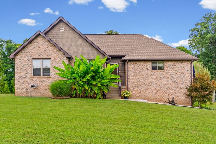 Property Photo: 344 Deepwood Trl TN 37042