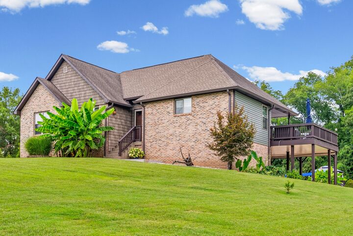Property Photo:  344 Deepwood Trl  TN 37042 