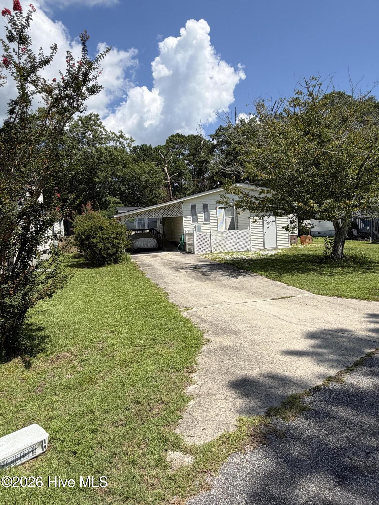 Property Photo: 606 Galley Court NC 28443