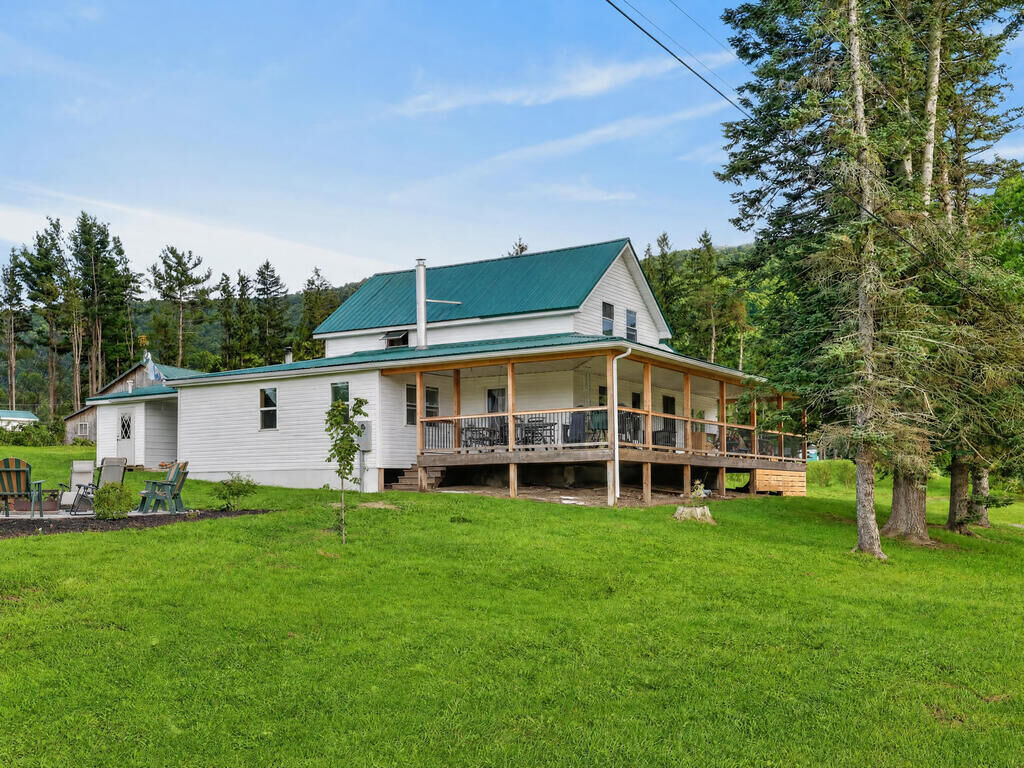 Property Photo:  2676 Sunset Rd  PA 17724 