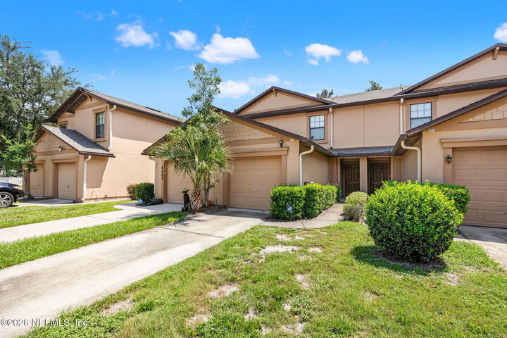Property Photo: 4613 Gerber Court FL 32210