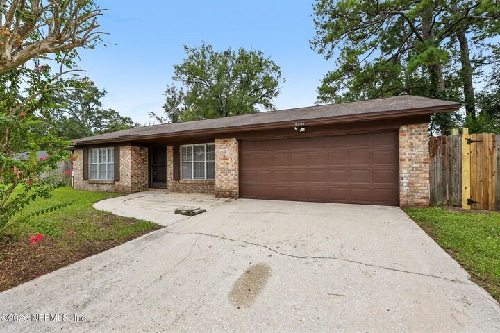 Property Photo:  8364 Pointer Drive N  FL 32221 