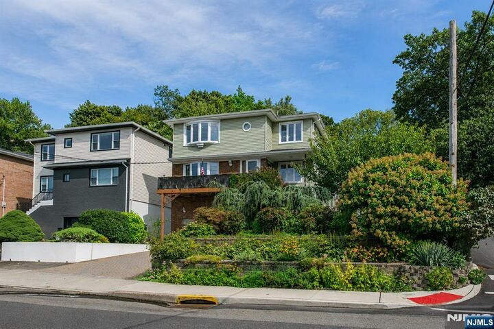 Property Photo: 424 Oak Street NJ 07657
