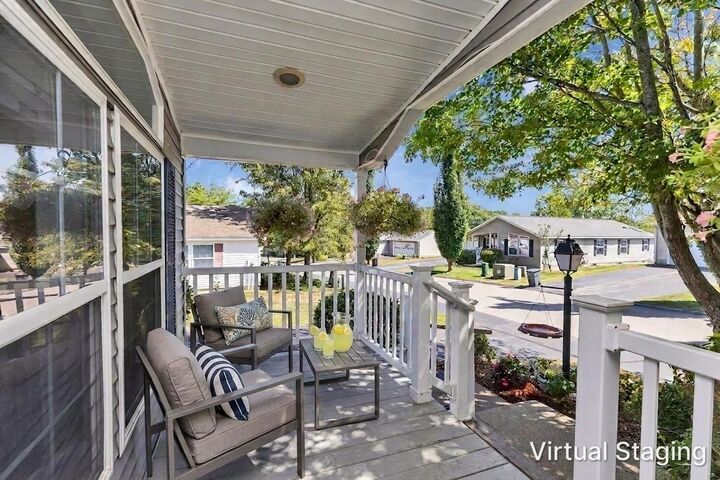 Property Photo: 24 Stagecoach Way NH 03104
