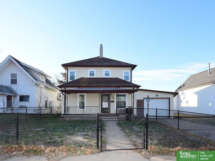 Property Photo:  910 8th Street  NE 68352 