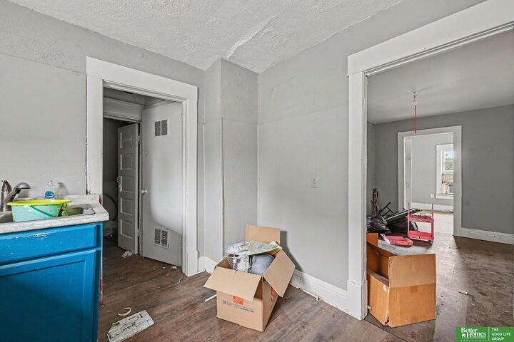 Property Photo:  4201 Grand Avenue  NE 68111 
