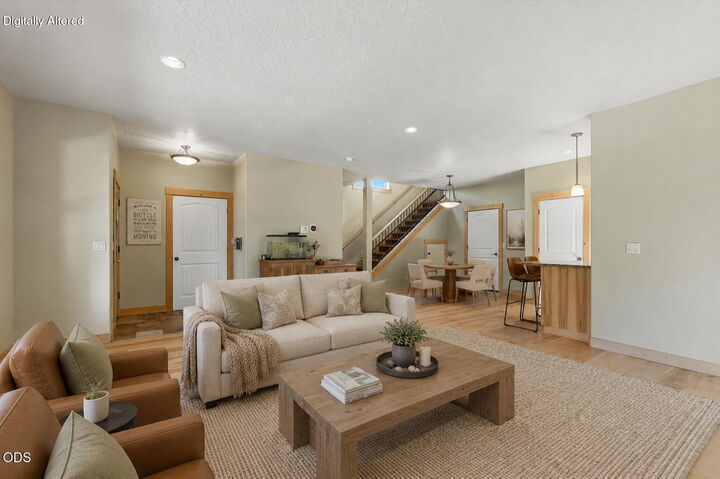 Property Photo:  61390 Merriewood Court  OR 97702 
