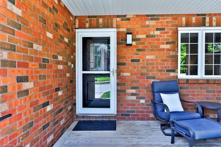 Property Photo: 4097 John Charles Boulevard ON L0R 2C0