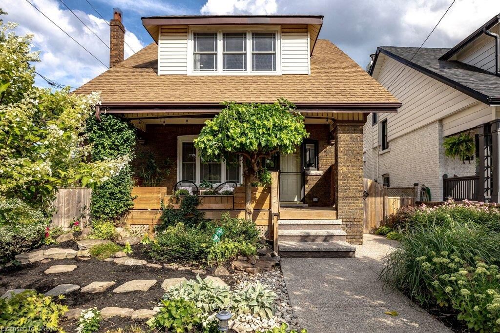 Property Photo:  57 Balsam Avenue S  ON L8M 3B2 