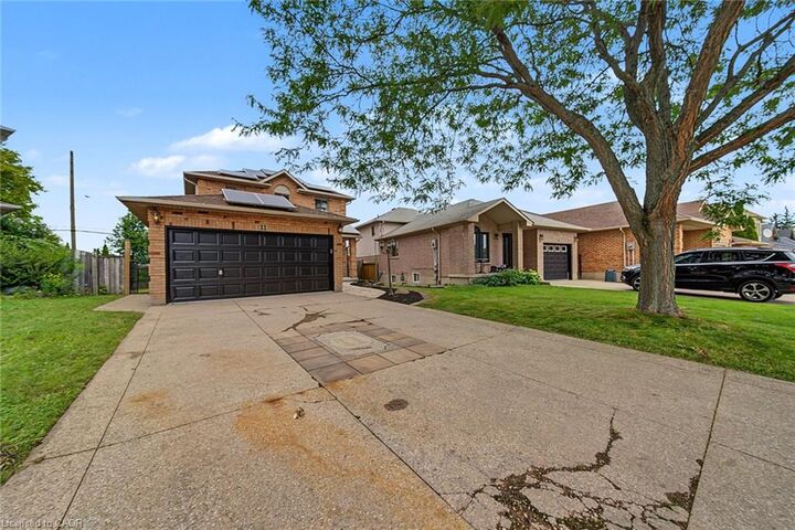 Property Photo:  11 Sedona Court  ON L9B 2R1 