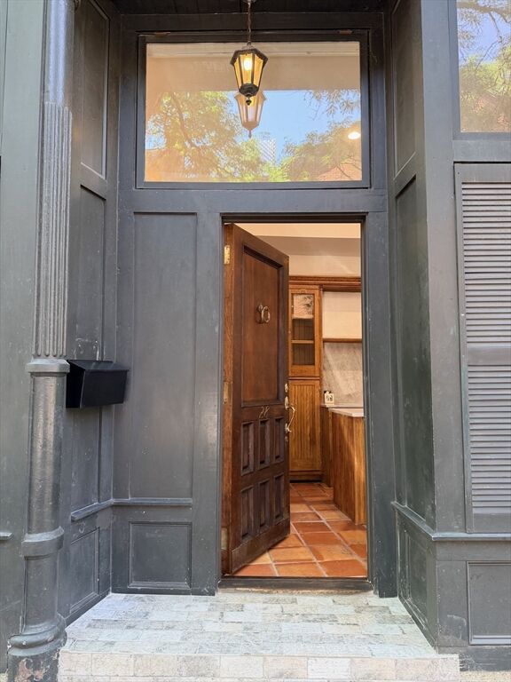 Property Photo: 31 Melrose St 28 MA 02116